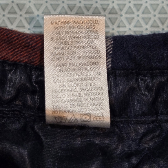 Boys Toddler Flannel Plaid Red & Black Button Up Jacket Size 2T - Picture 5 of 6